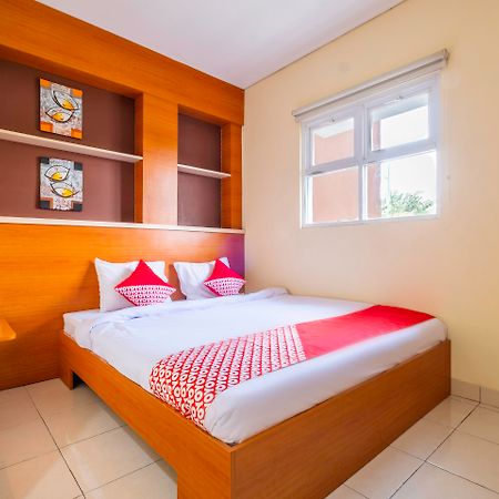 Oyo 2947 Cluster Harris Home Stay & Kos Cimindi Экстерьер фото