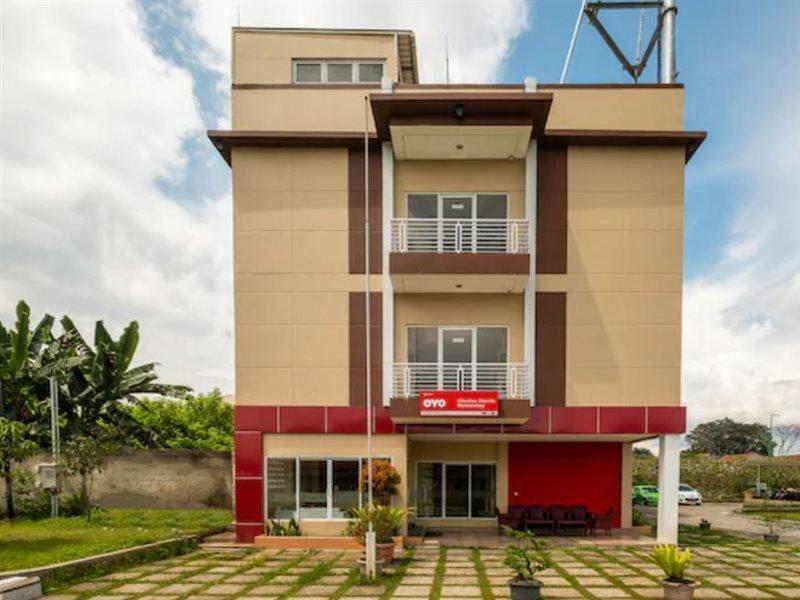 Oyo 2947 Cluster Harris Home Stay & Kos Cimindi Экстерьер фото