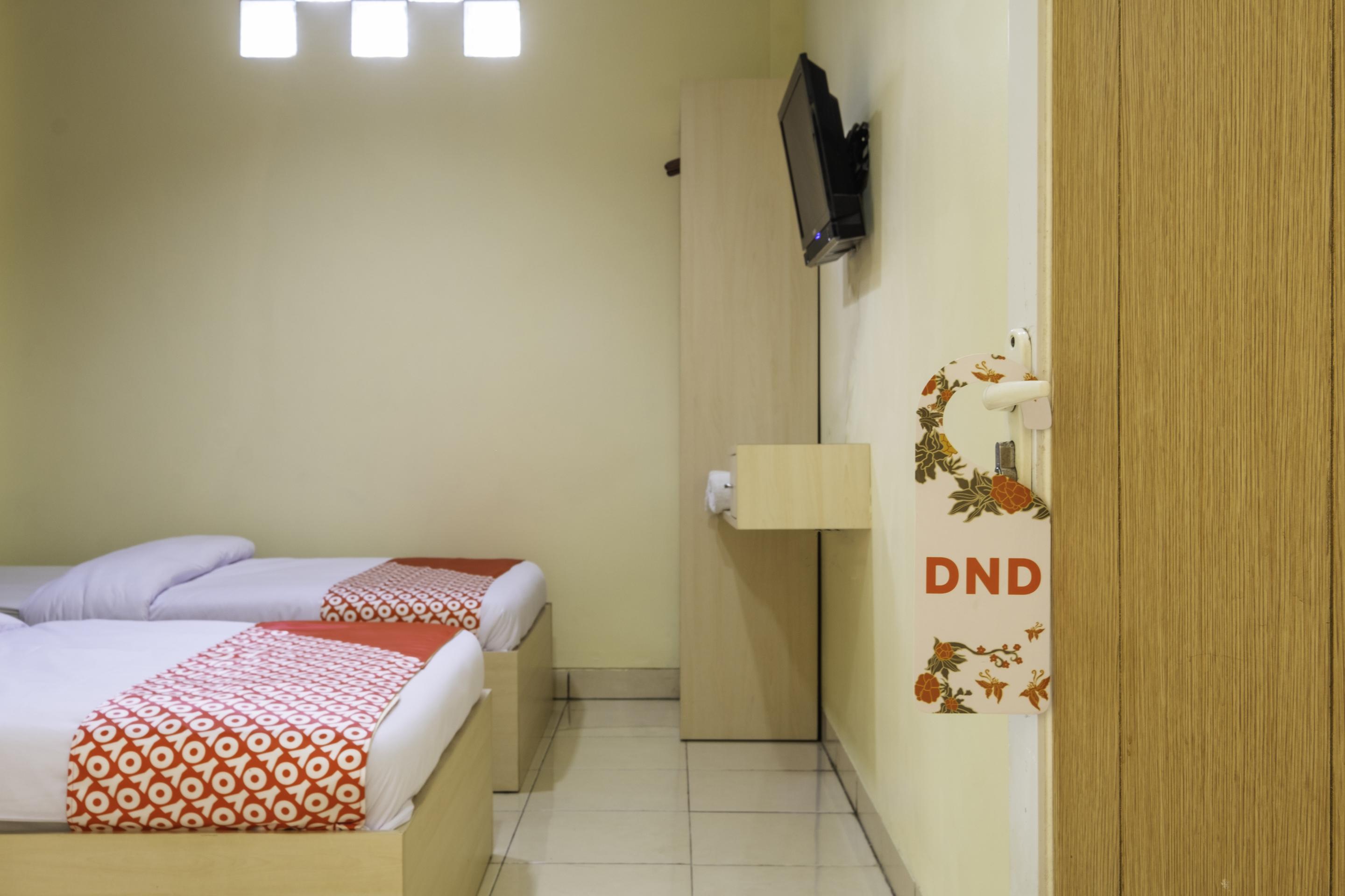 Oyo 2947 Cluster Harris Home Stay & Kos Cimindi Экстерьер фото